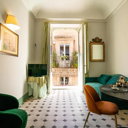 Capo 10 Liberty Apartment *