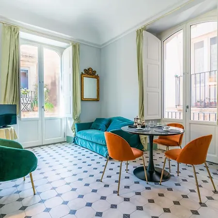 Capo 10 Liberty Apartment