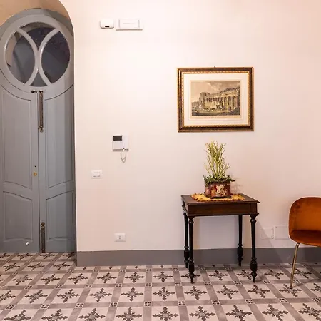 Capo 10 Liberty Apartment